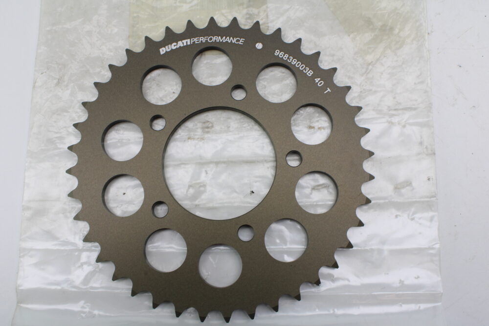 corona ergal Ducati Performance Z40 passo 525 Ducati 749 999 - immagine 3