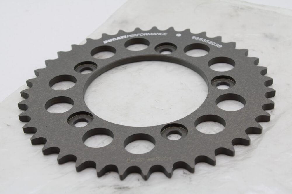 corona ergal Ducati Performance Z39 passo 520 Ducati 749 999 - immagine 4