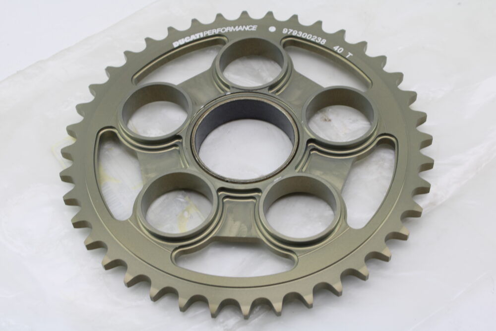 corona ergal  Ducati Perfomance Z40 passo 525  Monster S4R S4RS S2R