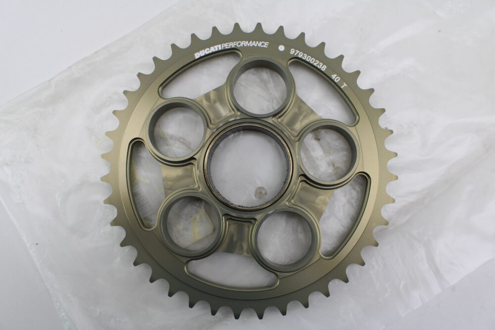 corona ergal  Ducati Perfomance Z40 passo 525  Monster S4R S4RS S2R - immagine 2