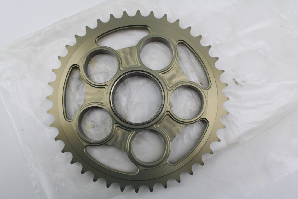 corona ergal  Ducati Perfomance Z40 passo 525  Monster S4R S4RS S2R - immagine 3