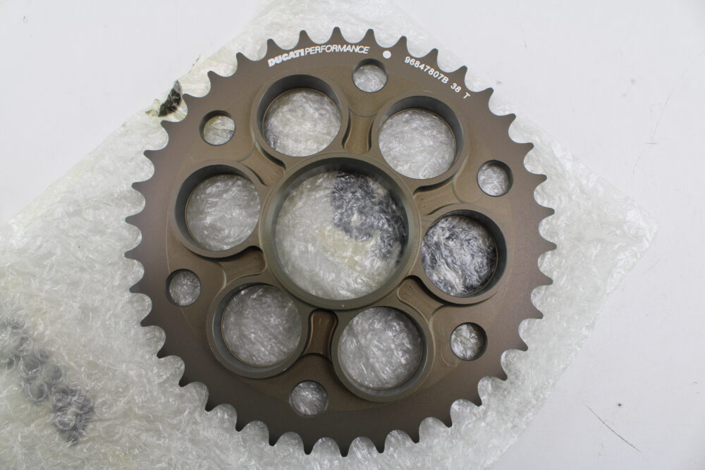 corona ergal Ducati Performance Z38 passo 525 Ducati 1098 1198 Panigale - immagine 2