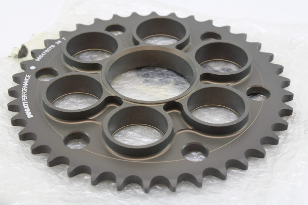 corona ergal Ducati Performance Z38 passo 525 Ducati 1098 1198 Panigale - immagine 4