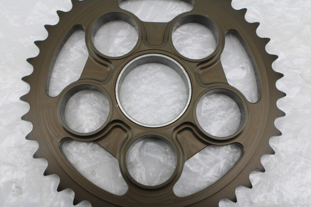 corona ergal  Ducati Perfomance Z41 passo 520  Monster S4R S4RS 748 - immagine 4