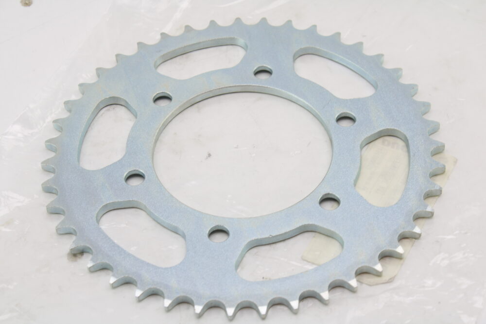 corona Z43 passo 520 Ducati Monster 600 750 620 695 - immagine 2