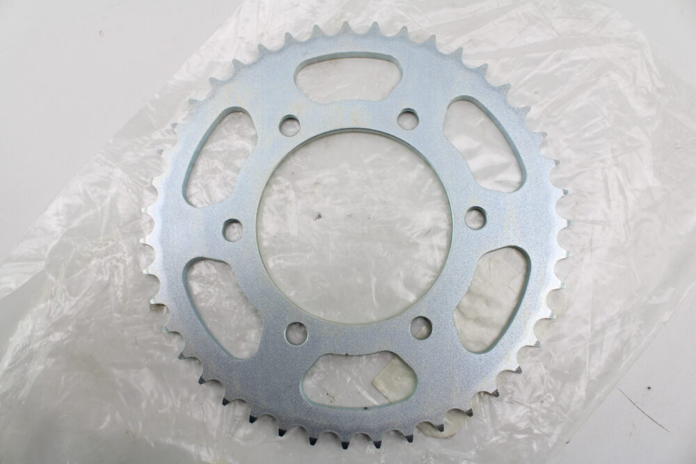 corona Z43 passo 520 Ducati Monster 600 750 620 695 - immagine 3