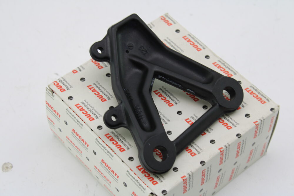 Piastra staffa pedana pilota sinistra nera ducati 1198 1098R - immagine 2