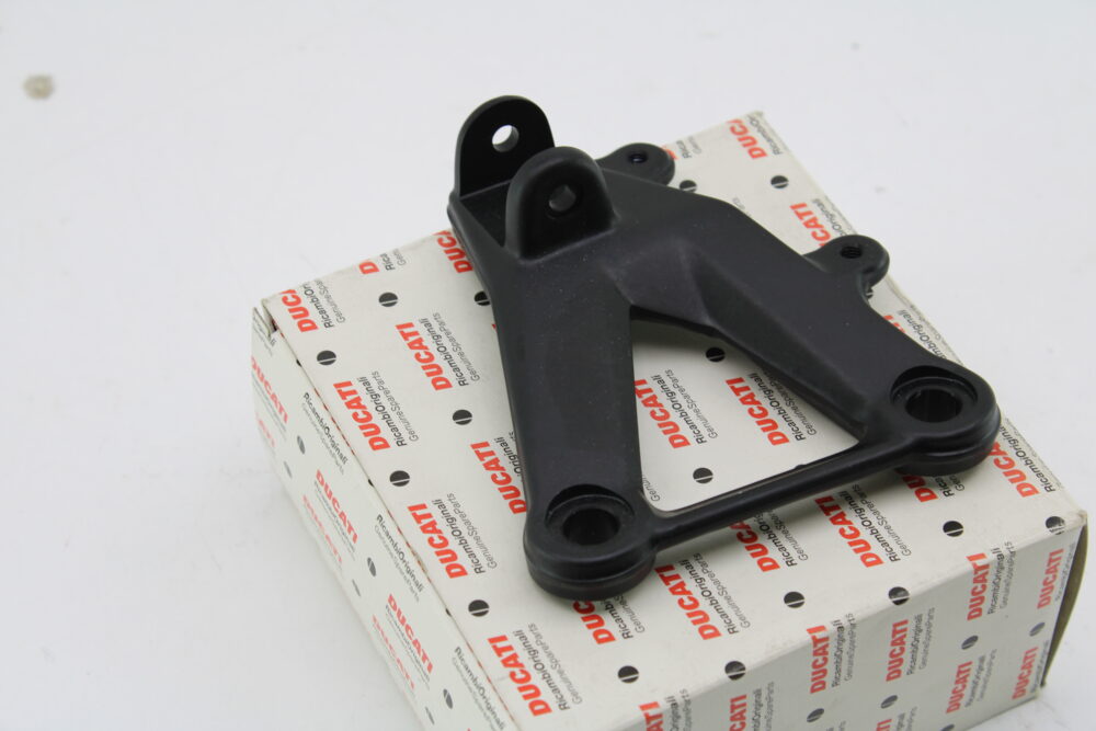 Piastra staffa pedana pilota sinistra nera ducati 1198 1098R - immagine 4