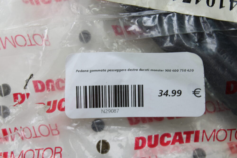 Pedana gommata passeggero destra ducati monster 900 600 750 620 - immagine 2