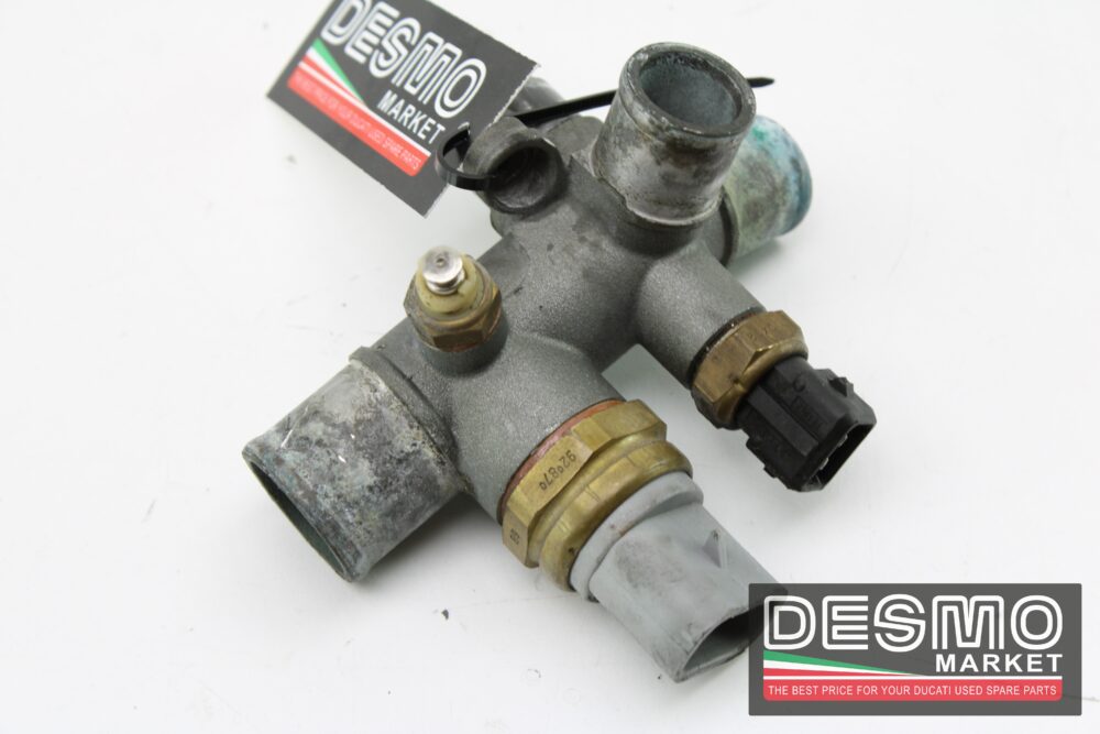 Raccordo a 3 vie  acqua Ducati 748 916 996