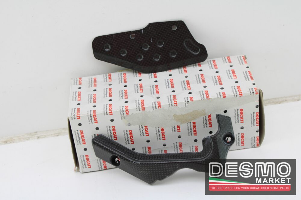 Copripignone carbonio e paracatena carbonio Ducati Hypermotard 1100